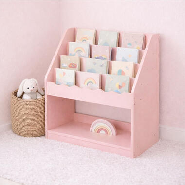 CLOUDY BOOKSHELF